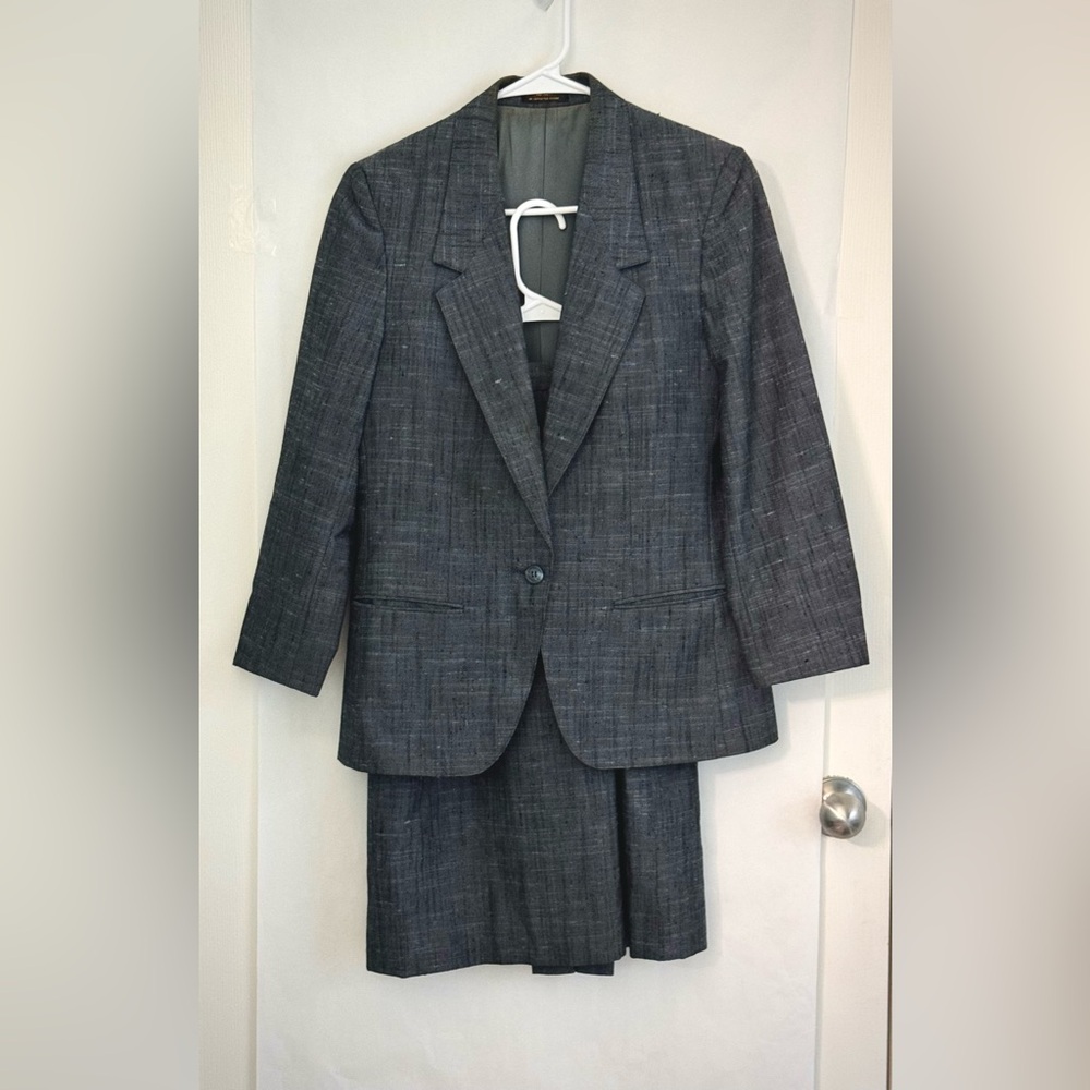 The Regalia Collection Ladies Suit